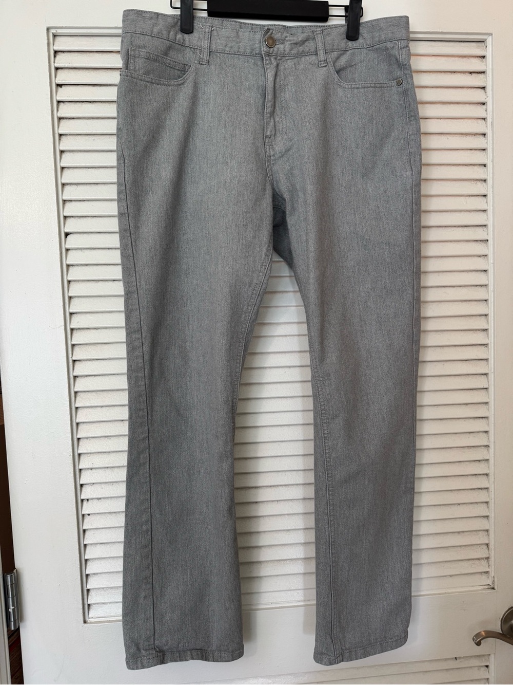 Alfani Light Gray Straight-Leg Women's Jeans